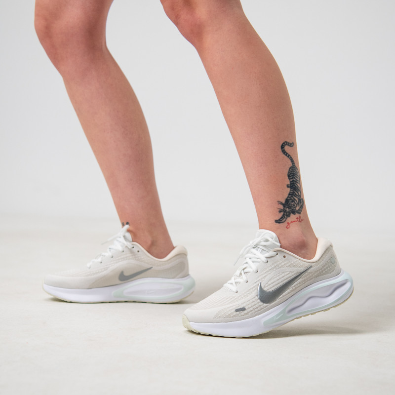 Nike W NIKE JOURNEY RUN 