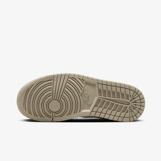 Nike WMNS AIR JORDAN 1 LOW SE TE V2 