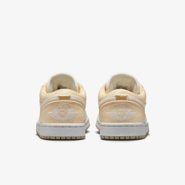 Nike WMNS AIR JORDAN 1 LOW SE TE V2 