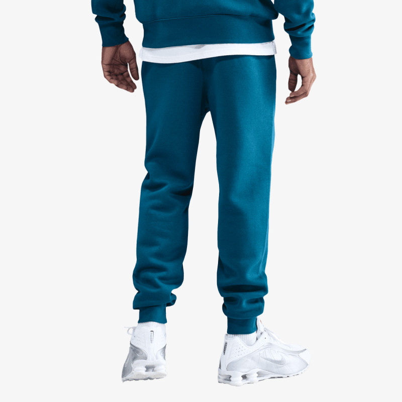 Nike Club 