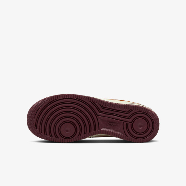 Nike Air Force 1 LV8 3 
