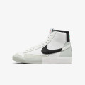 Nike BLAZER MID '77 SE BG 