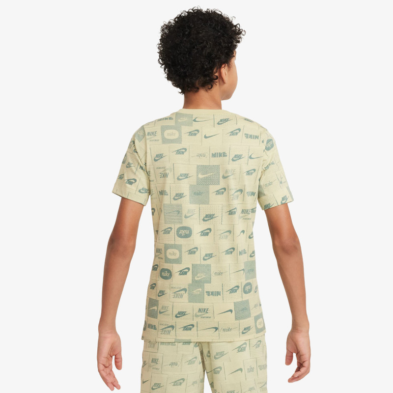 Nike Sportswear 