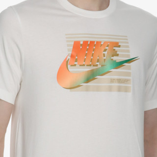Nike Sportswear 