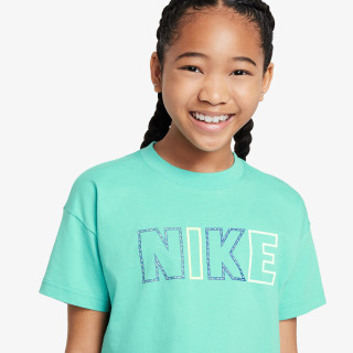 Nike Sportswear 