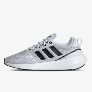 adidas SWIFT RUN 22 