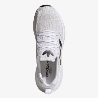 adidas SWIFT RUN 22 