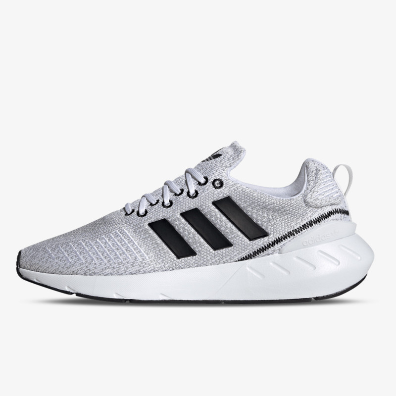 adidas SWIFT RUN 22 