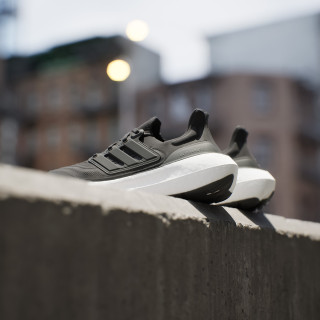 adidas ULTRABOOST LIGHT W 