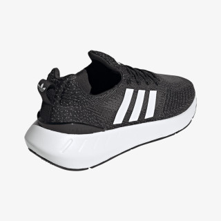 adidas Swift Run 