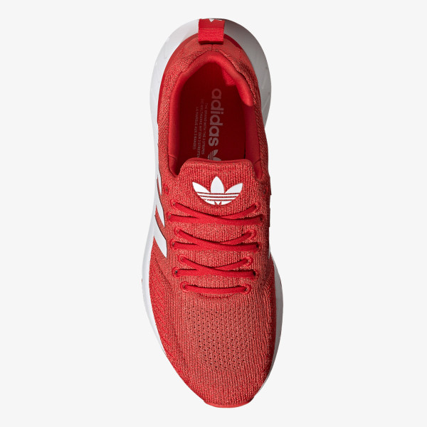 adidas Swift Run 