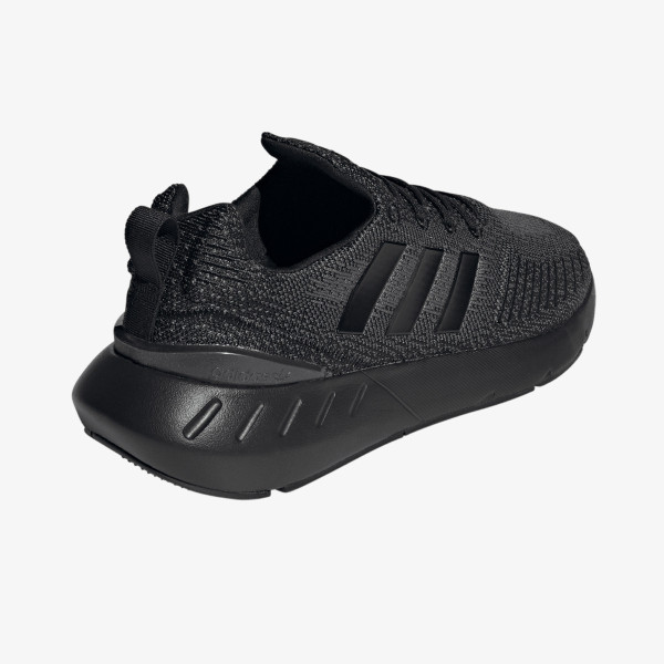 adidas Swift Run 