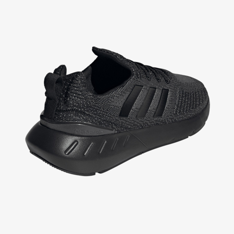adidas Swift Run 