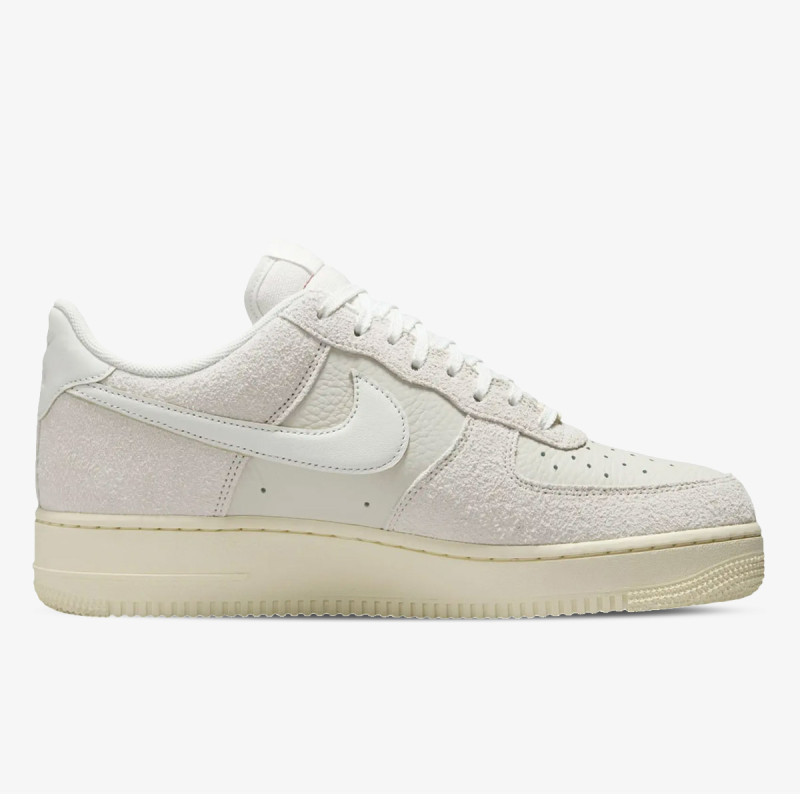 Nike AIR FORCE 1 '07 LX UNI 