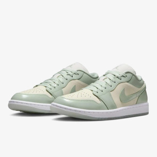 Nike WMNS AIR JORDAN 1 LOW SE 