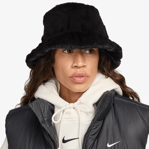 Nike Apex Faux Fur 