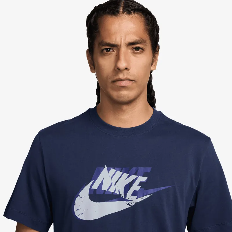 Nike Sportswear 