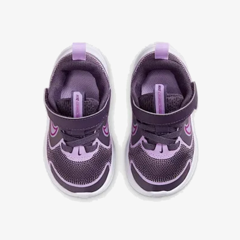 Nike Cosmic Runner 