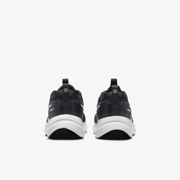 Nike Cosmic Runner 