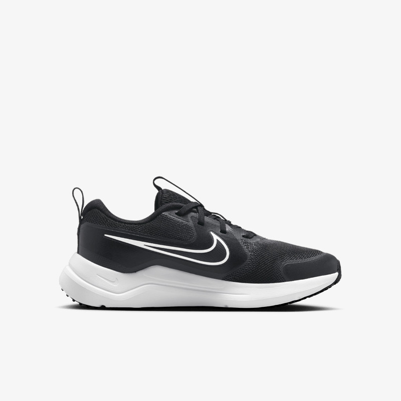 Nike Cosmic Runner 