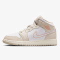 Nike AIR JORDAN 1 MID SE UNI2 BG 