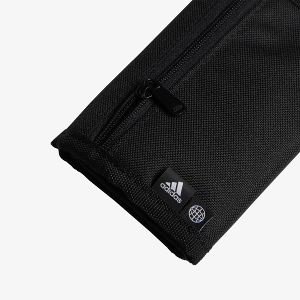 adidas Essentials 