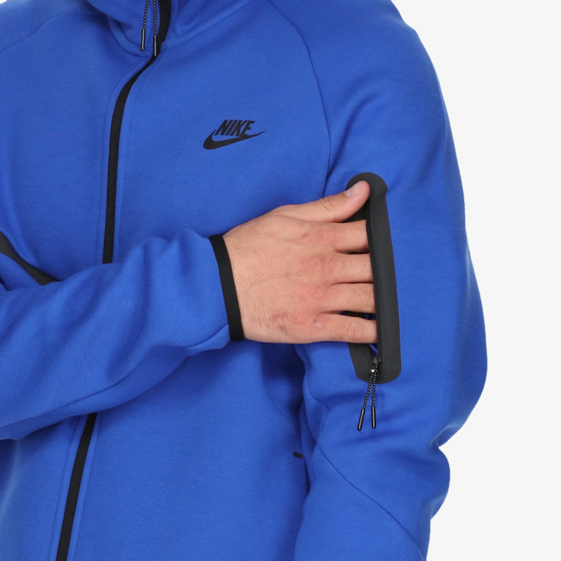 Nike Tech 