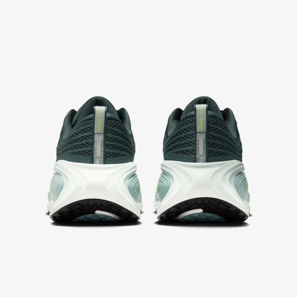 Nike Vomero Plus 