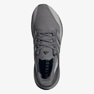 adidas ULTRABOOST 5 