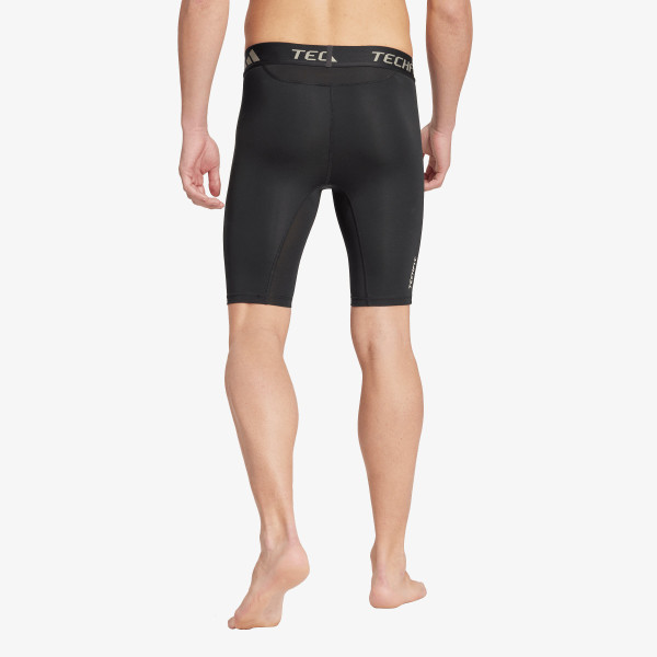 adidas TF BASE SHORT T 