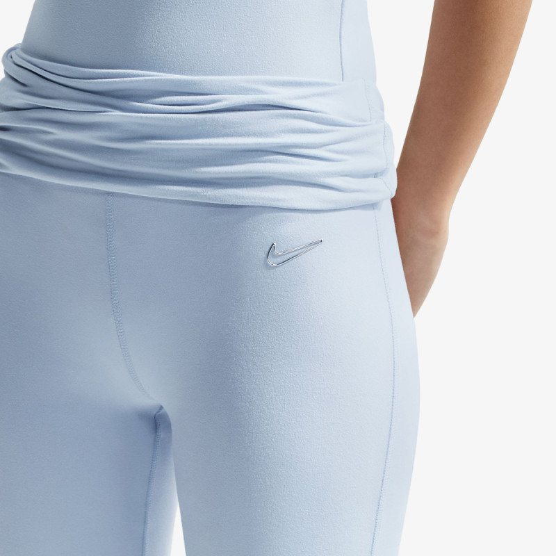 Nike Flared 