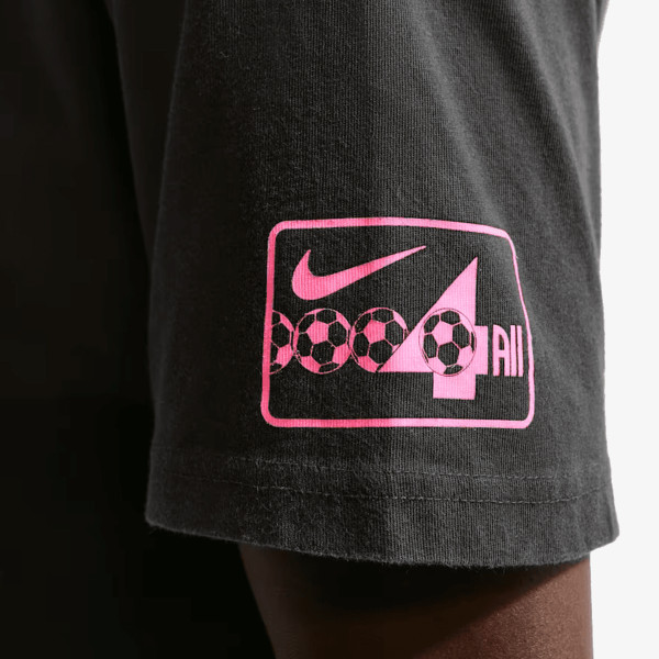 Nike Sportswear 