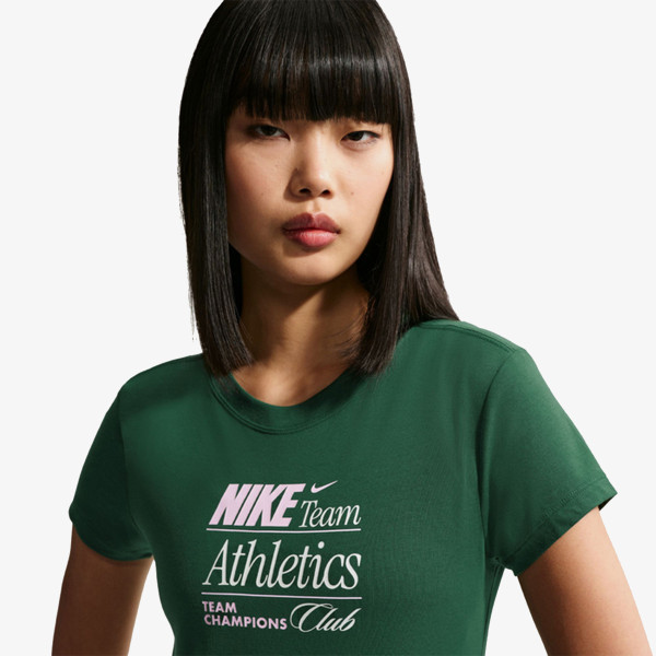 Nike Sportswear 