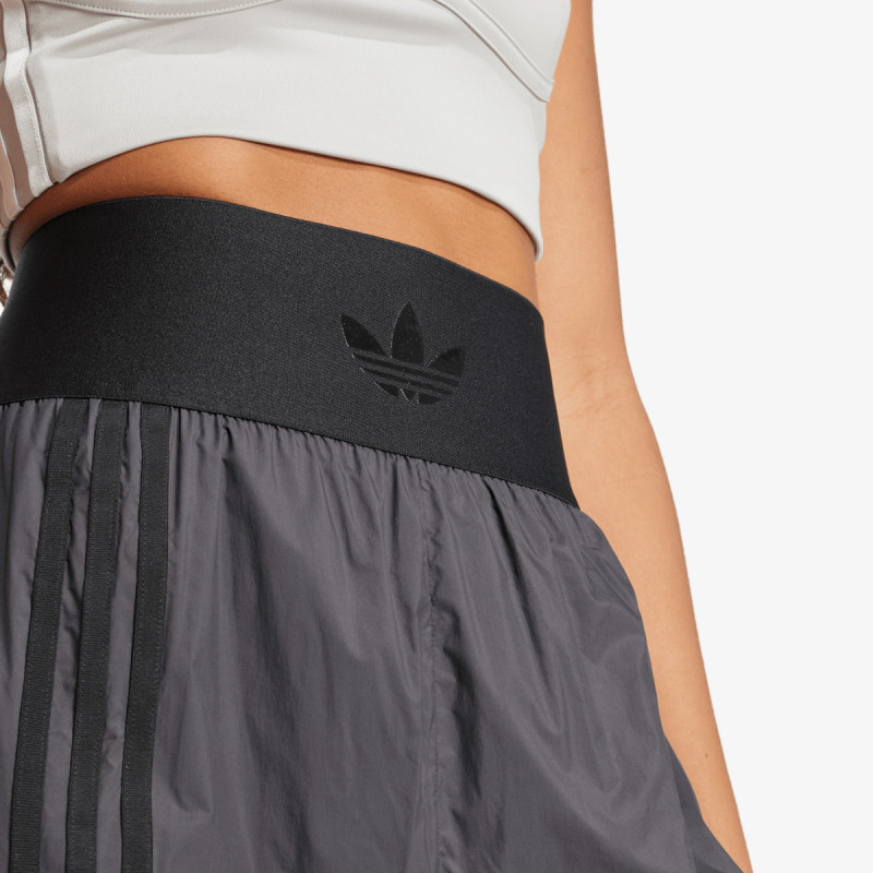 adidas Trefoil 