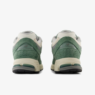 New Balance 2002R 
