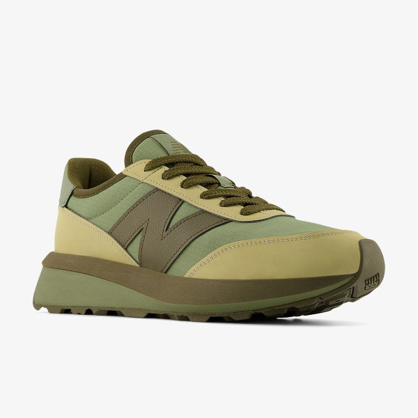 New Balance 370 