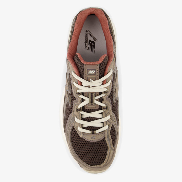 New Balance 740 