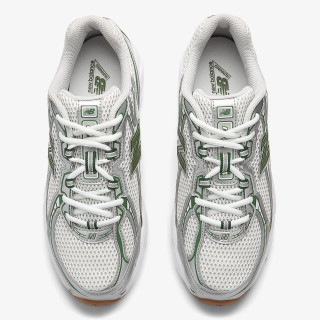 New Balance 740 