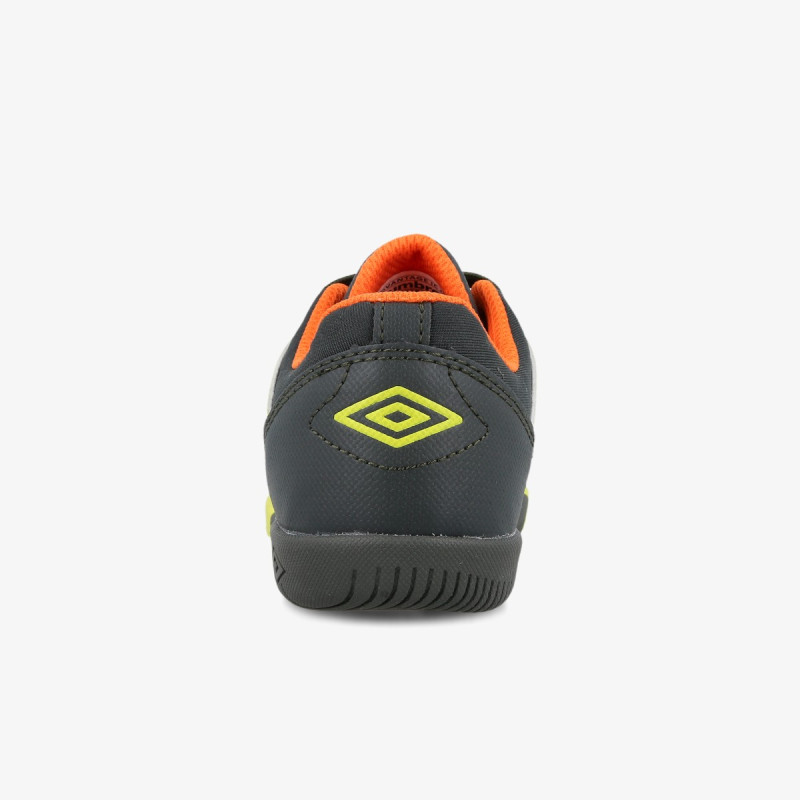 Umbro Advantage 