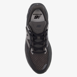 New Balance 800 