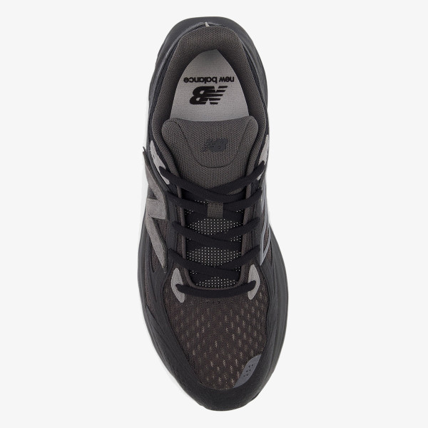 New Balance 800 