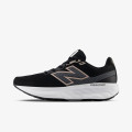 New Balance W520 