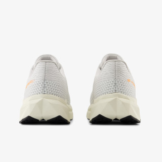 New Balance W FC Propel 