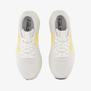 New Balance W FC Propel 
