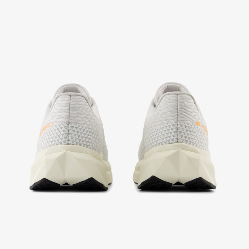 New Balance W FC Propel 