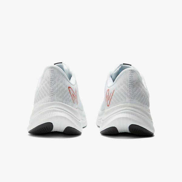 New Balance FUEL CELL 